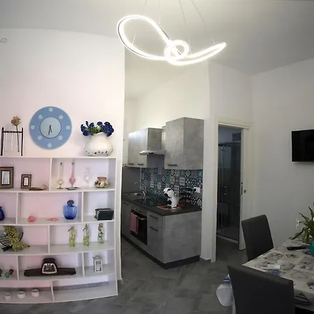 Semesterbostad Ada Leverano